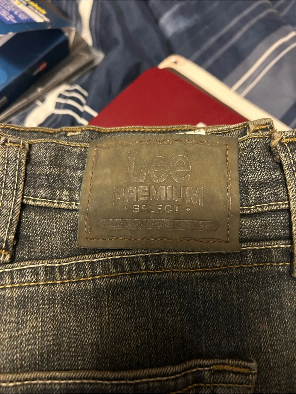 Lee classic straight